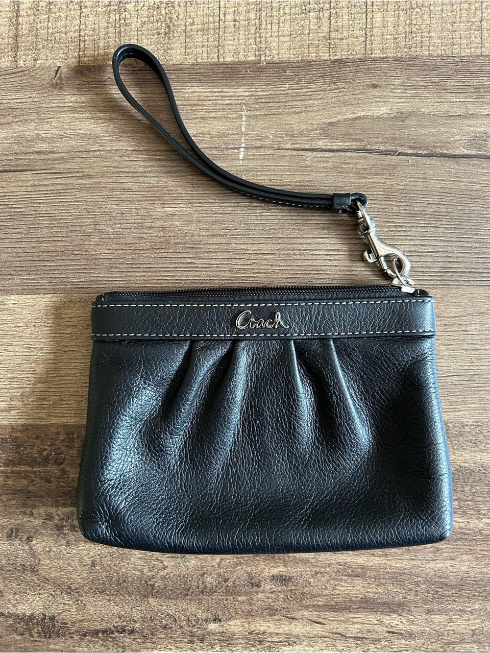 Coach Madison Black Leather Pleated Wristlet Clutch Y2K